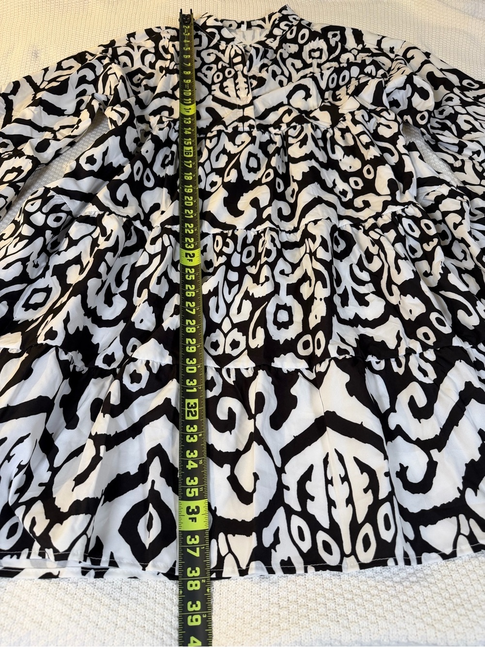 Boutique Black & White Ikat Print Tiered Mini Dress Bell Sleeve 2XL - Picture 3 of 9